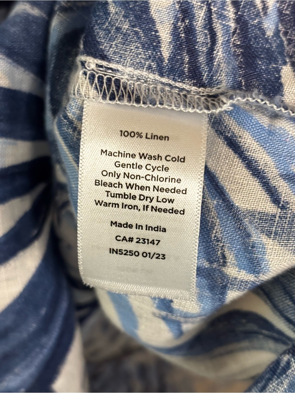 Talbots Navy and Light Blue Palm-Print V Front Linen Top - Picture 4 of 7
